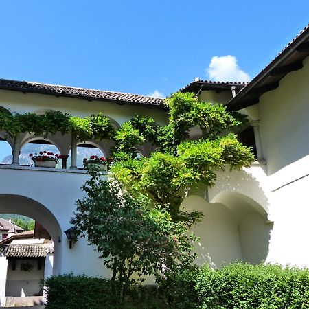 Apartments Schloss Paschbach Appiano Sulla Strada Del Vino Luaran gambar