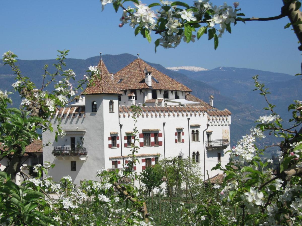 Apartments Schloss Paschbach Appiano Sulla Strada Del Vino Luaran gambar