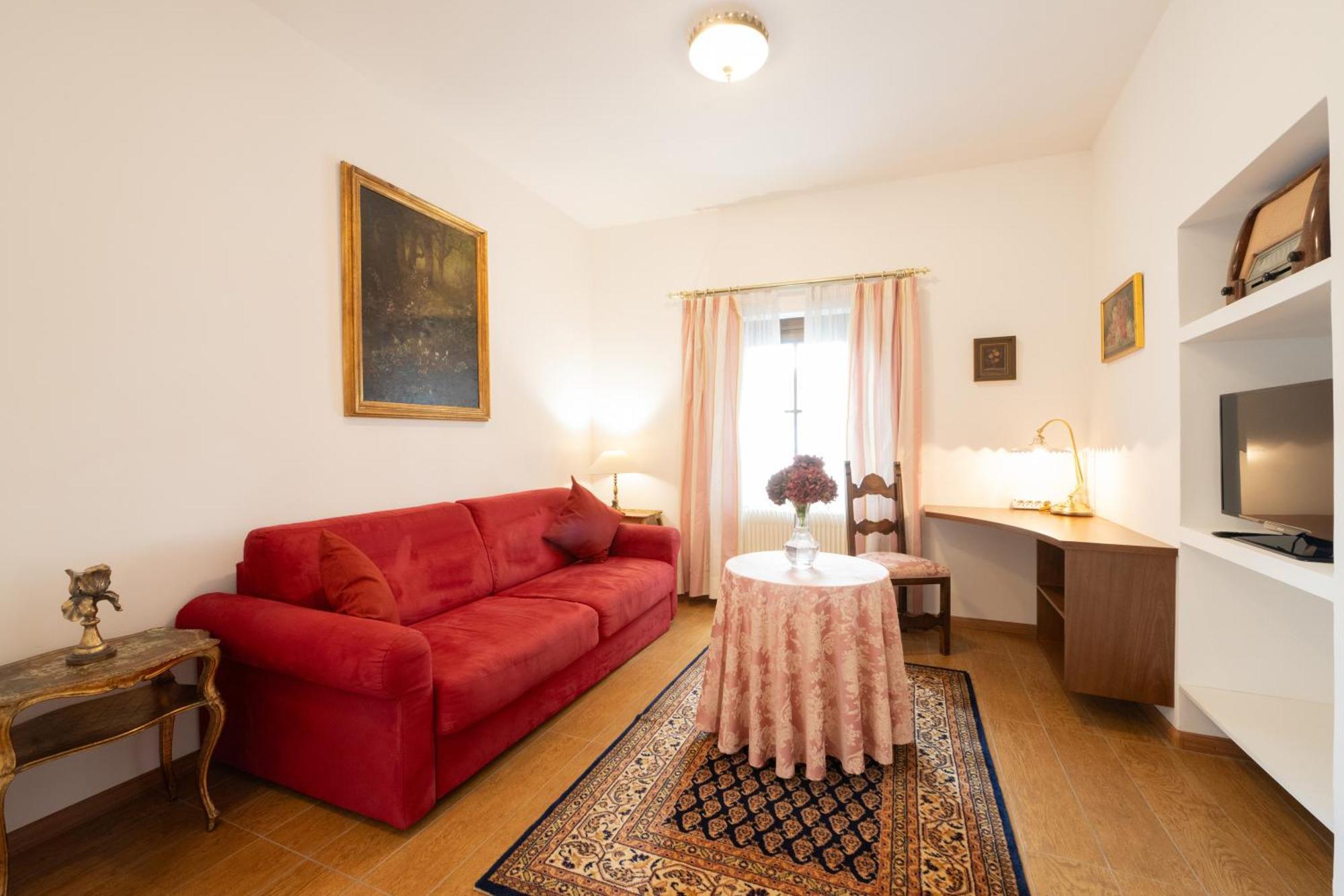 Apartments Schloss Paschbach Appiano Sulla Strada Del Vino Luaran gambar