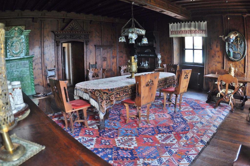 Apartments Schloss Paschbach Appiano Sulla Strada Del Vino Luaran gambar