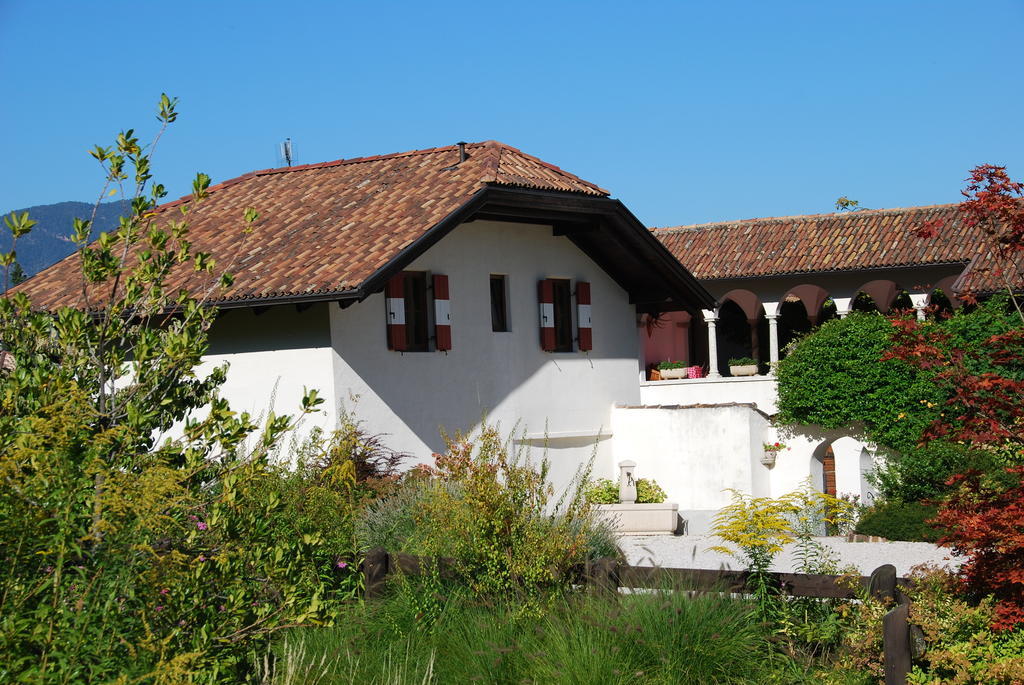 Apartments Schloss Paschbach Appiano Sulla Strada Del Vino Bilik gambar