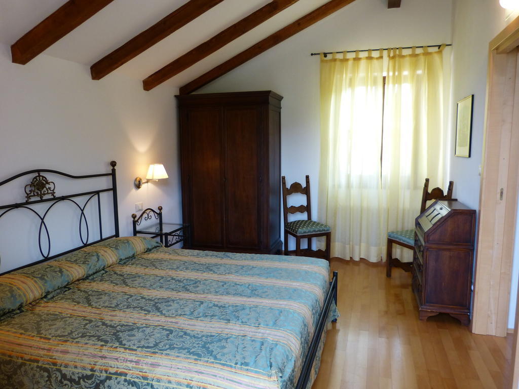 Apartments Schloss Paschbach Appiano Sulla Strada Del Vino Bilik gambar