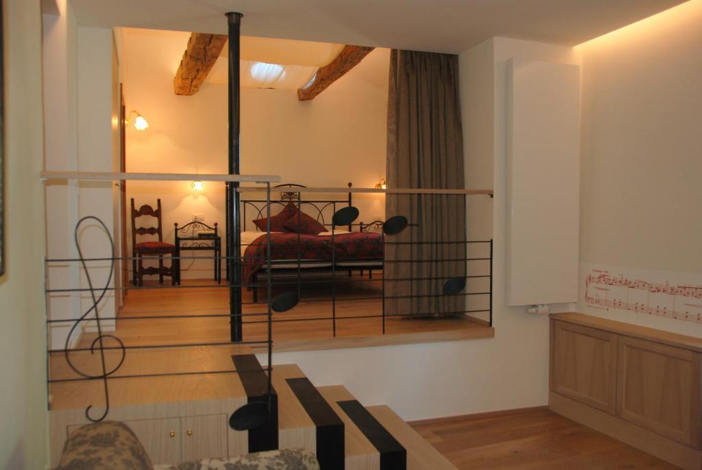Apartments Schloss Paschbach Appiano Sulla Strada Del Vino Bilik gambar